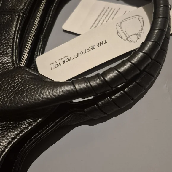 Iswee Leather handbag crossbody - Picture 8 of 10